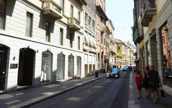negozio in affitto a Milano in zona Sant'Ambrogio