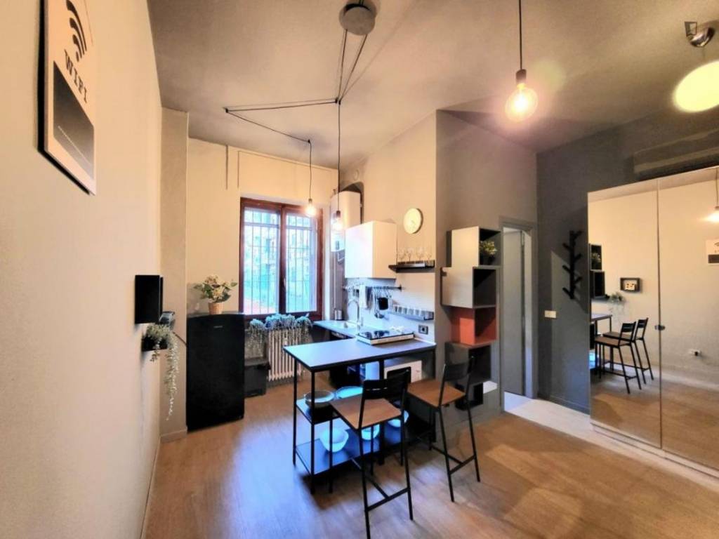 appartamento in affitto a Milano in zona Famagosta