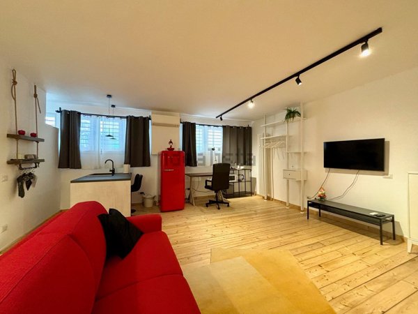 appartamento in affitto a Milano in zona Porta Genova