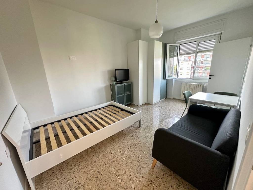 appartamento in affitto a Milano in zona Famagosta