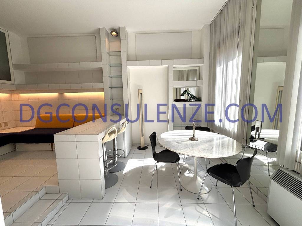 appartamento in affitto a Milano in zona Porta Nuova