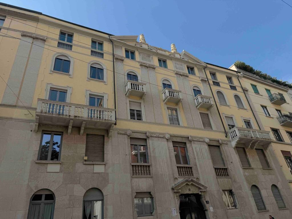 ufficio in affitto a Milano in zona Guastalla