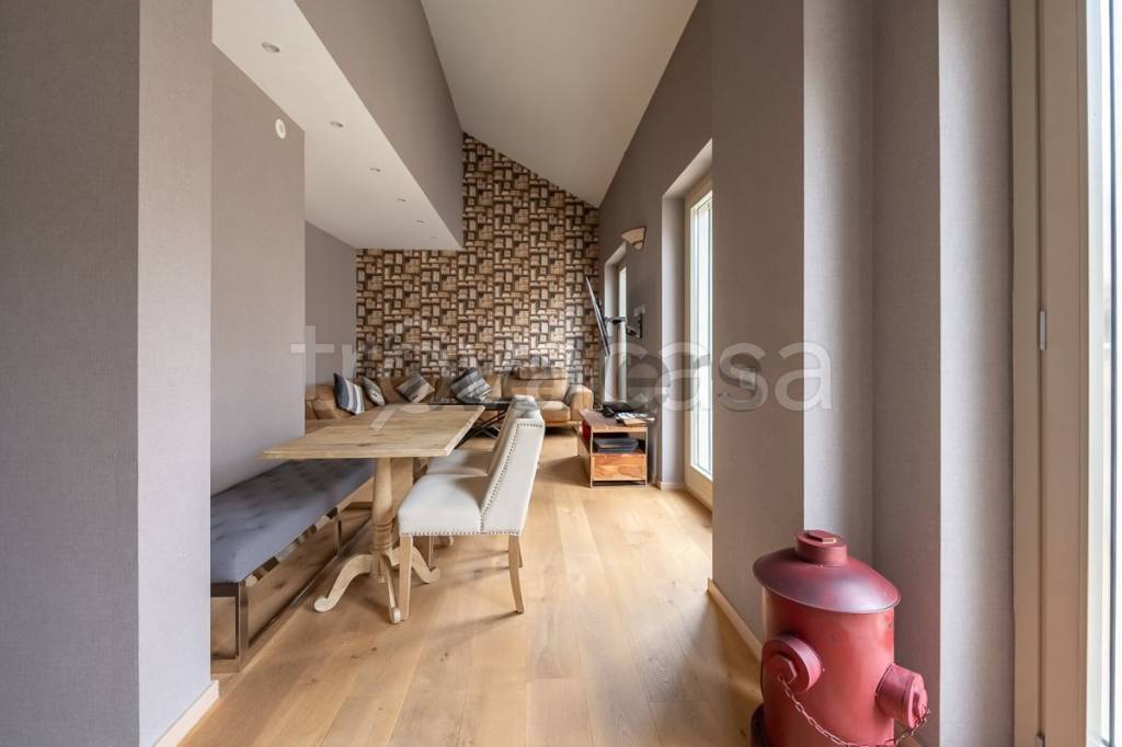 appartamento in affitto a Milano in zona Sant'Ambrogio