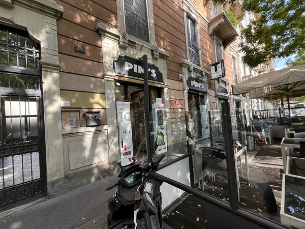 locale commerciale in affitto a Milano in zona Solari
