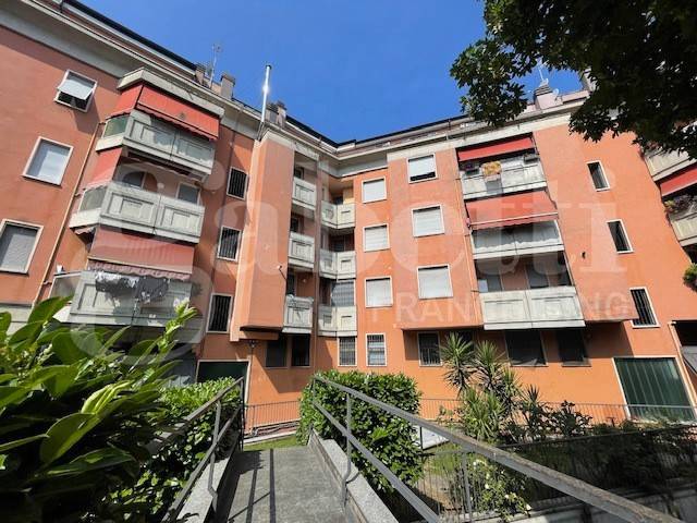 appartamento in affitto a Milano in zona Famagosta