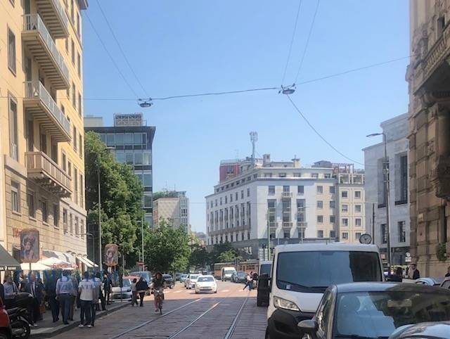 negozio in affitto a Milano in zona Guastalla
