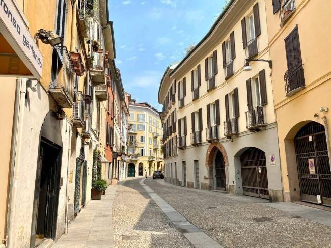 negozio in affitto a Milano in zona Brera