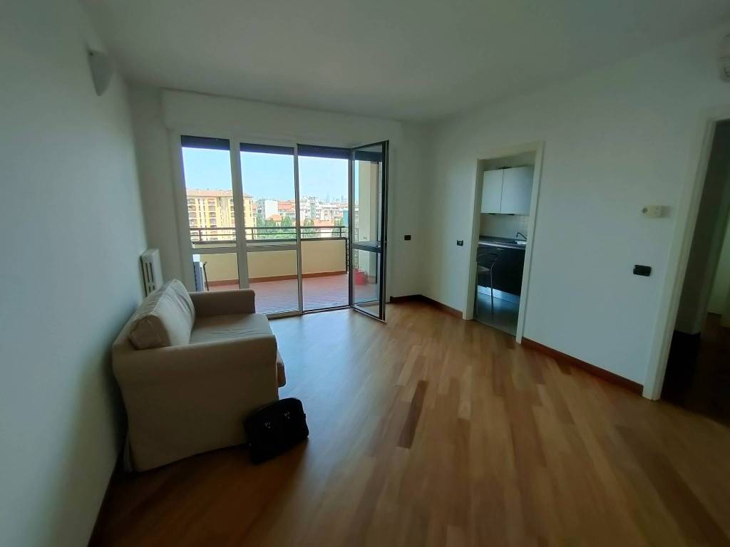 appartamento in affitto a Milano in zona Piazzale Lodi