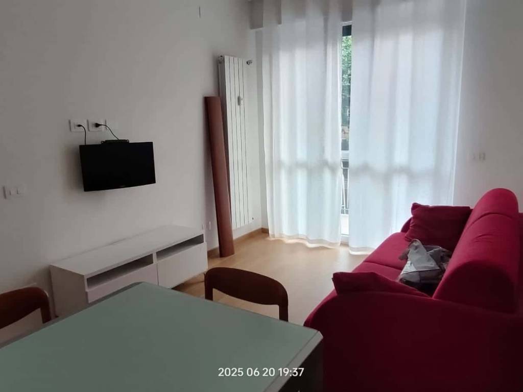 appartamento in affitto a Milano in zona Famagosta