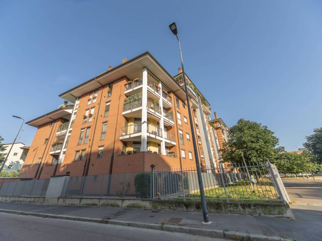 appartamento in affitto a Milano in zona Vigentino