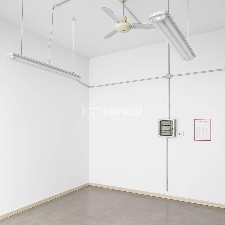 negozio in affitto a Milano in zona Porta Nuova