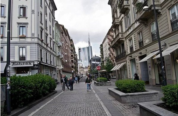 appartamento in affitto a Milano in zona Porta Nuova