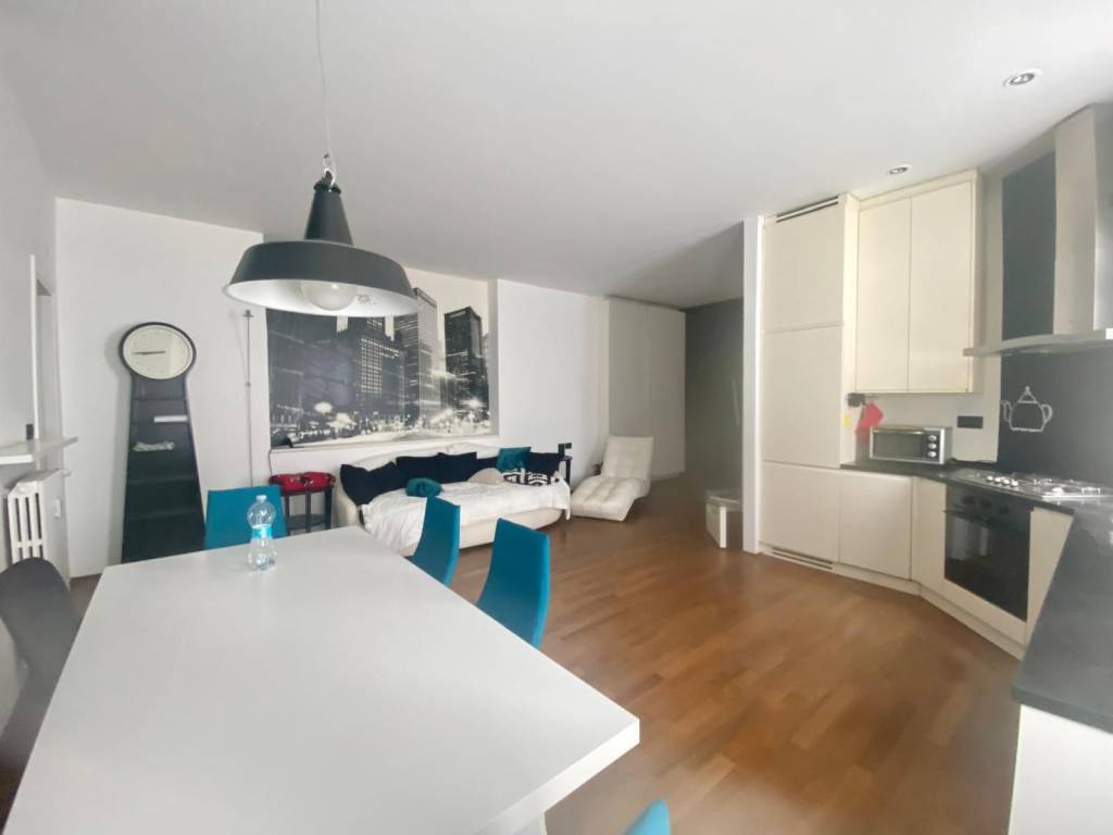 appartamento in affitto a Milano in zona Centro Direzionale