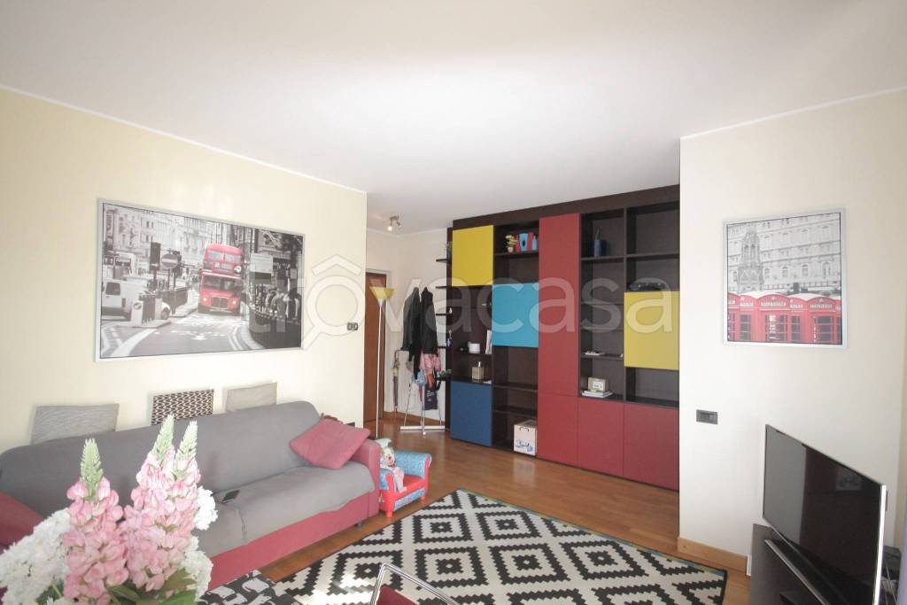 appartamento in affitto a Milano in zona Piazzale Lodi