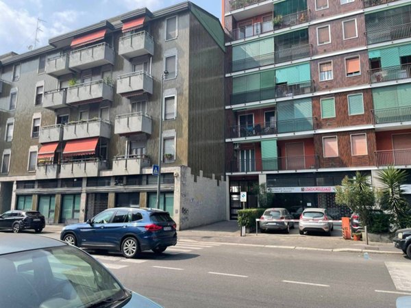 negozio in affitto a Milano in zona Corvetto