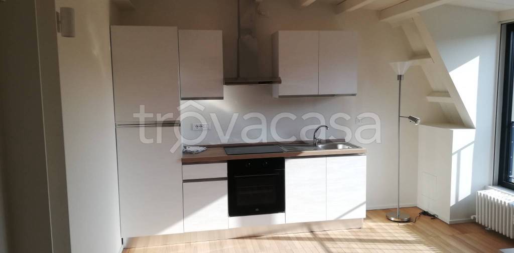 appartamento in affitto a Milano in zona Porta Romana