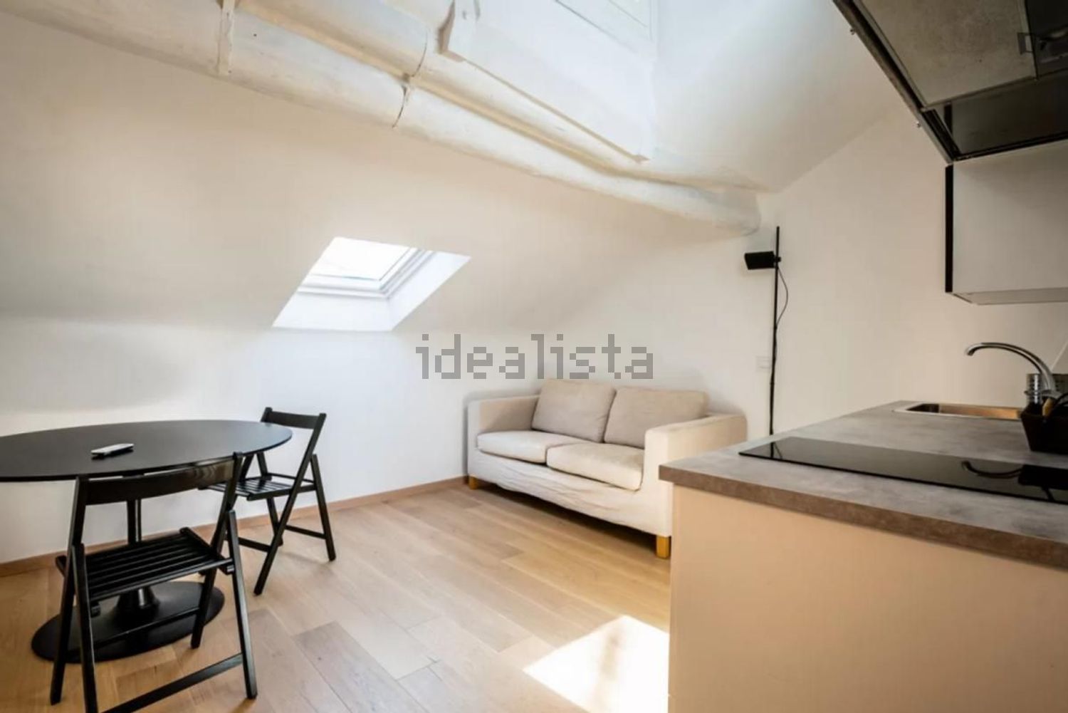 appartamento in affitto a Milano in zona Sant'Ambrogio