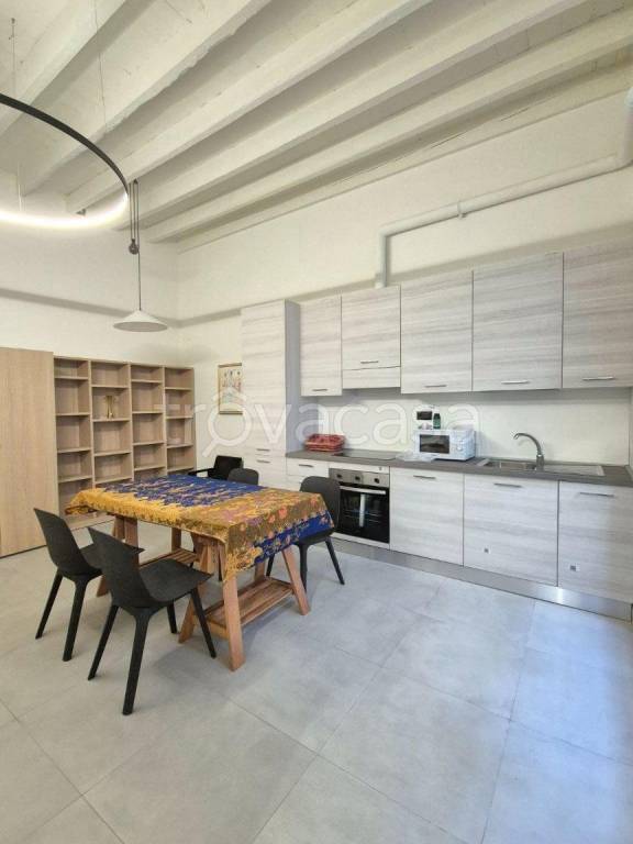 appartamento in affitto a Milano in zona Piazzale Lodi