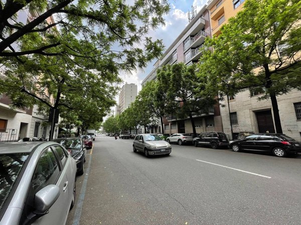 negozio in affitto a Milano in zona Sempione