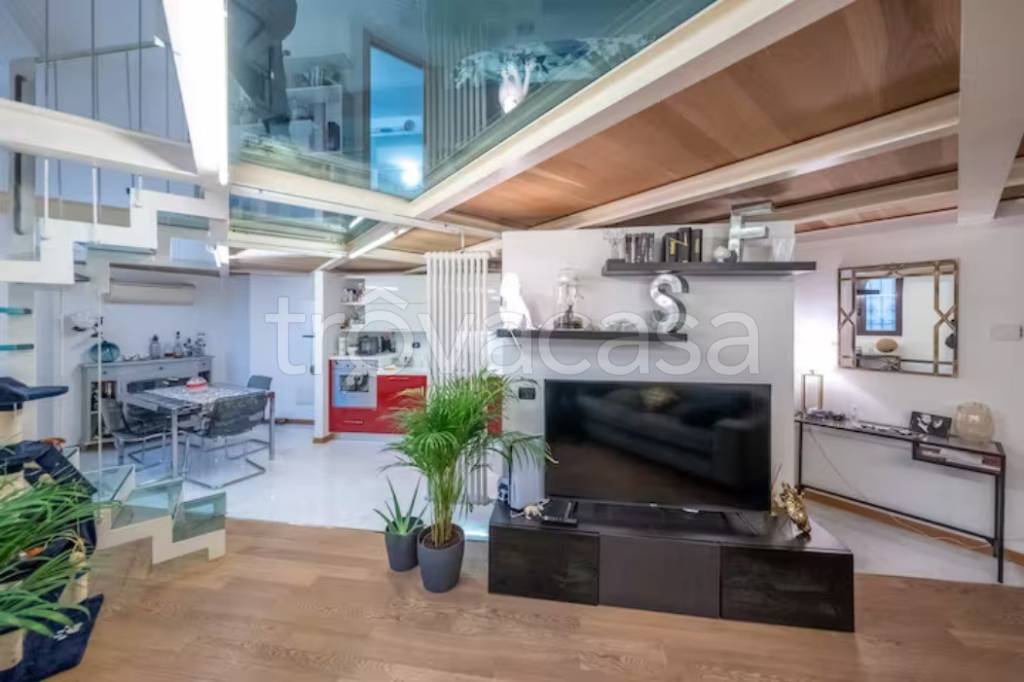 appartamento in affitto a Milano in zona Sempione