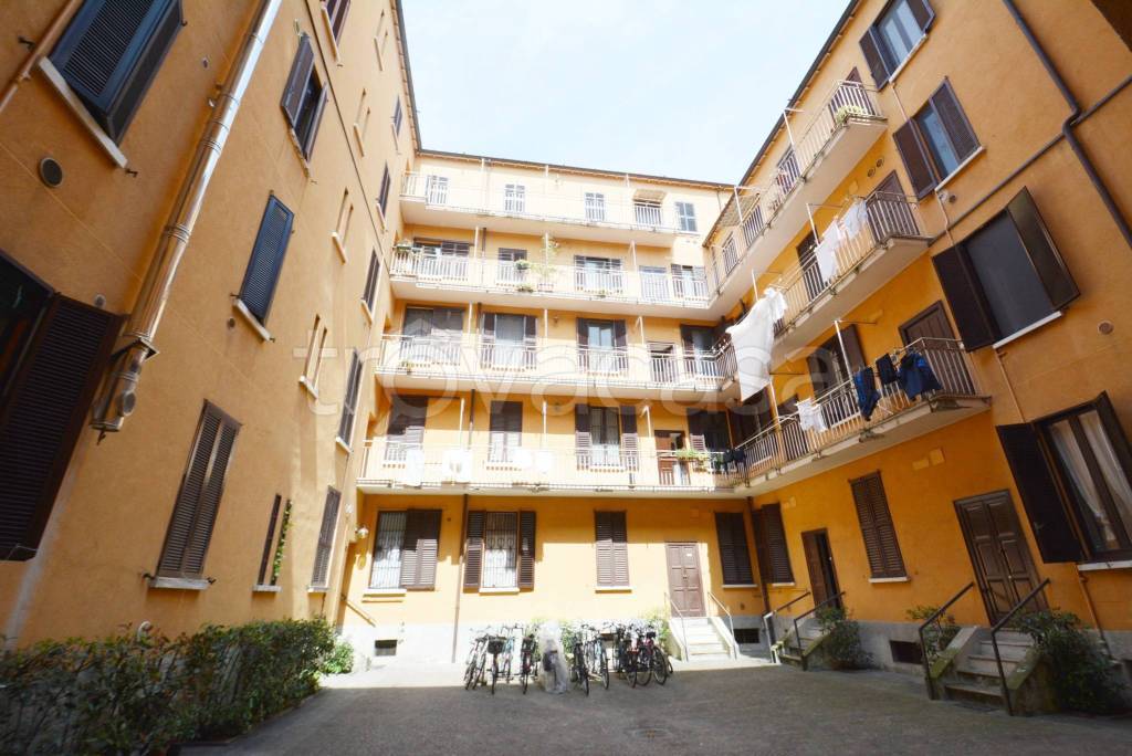 appartamento in affitto a Milano in zona Porta Genova
