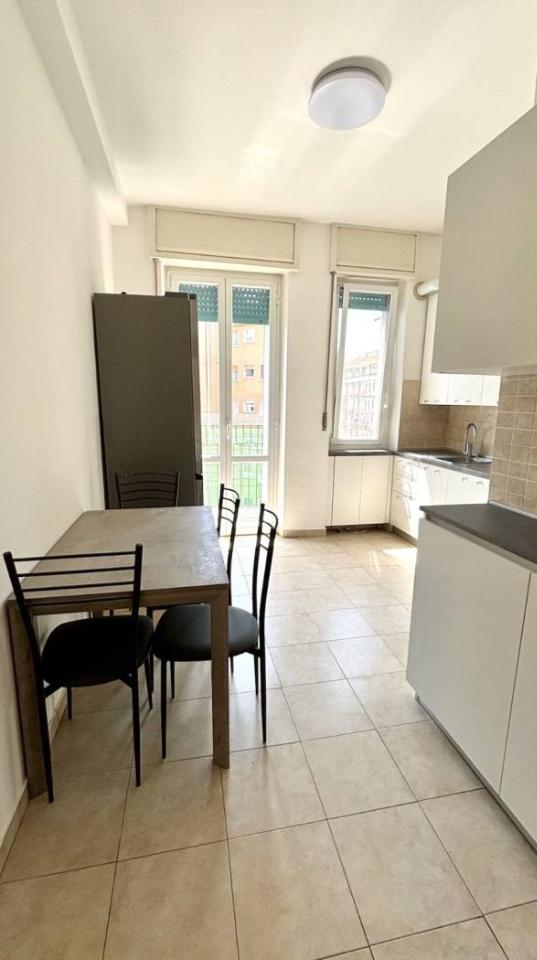 appartamento in affitto a Milano in zona Lorenteggio