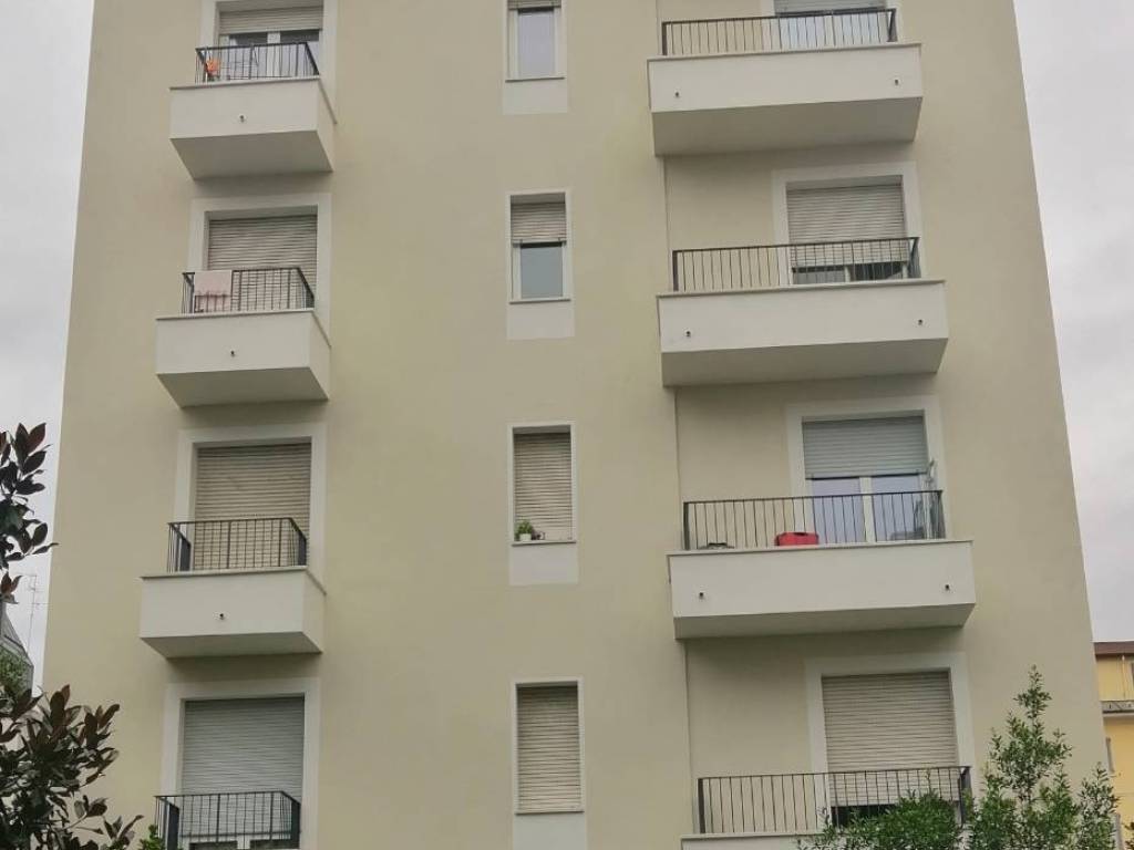 appartamento in affitto a Milano in zona Cinque Giornate