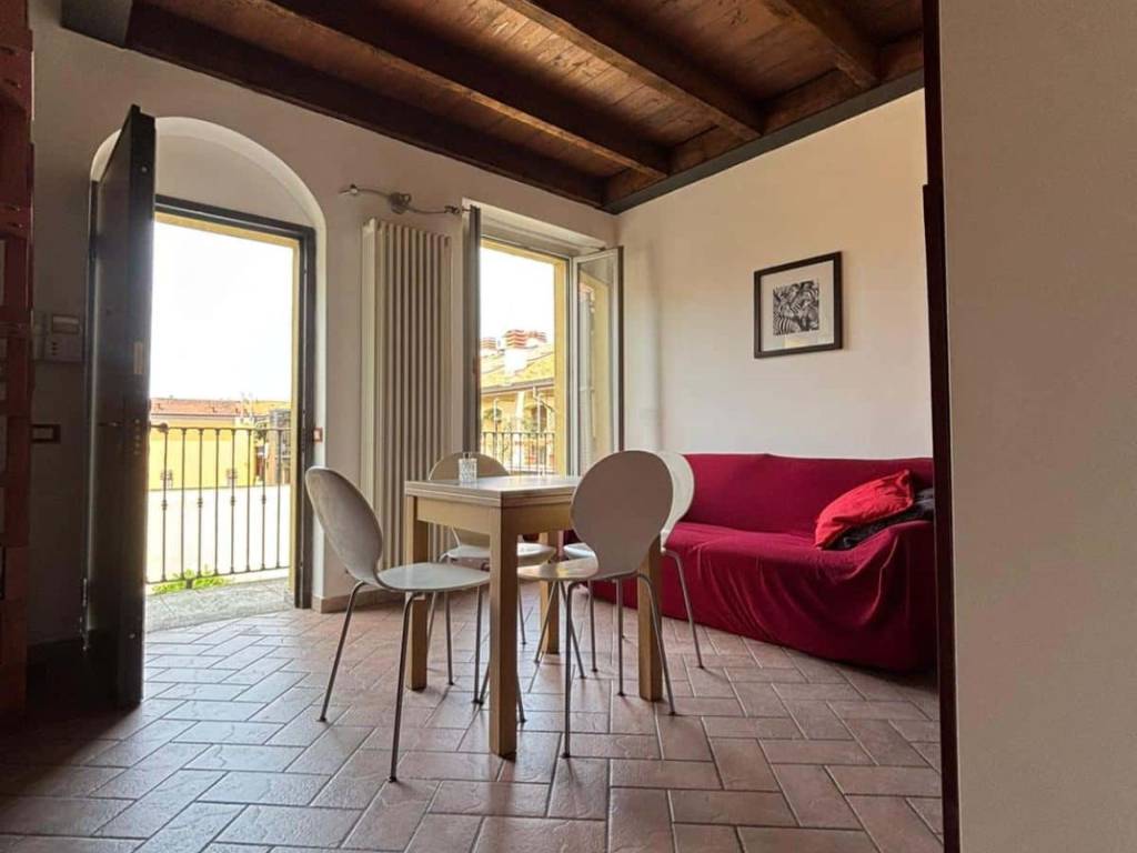 appartamento in affitto a Milano in zona Famagosta