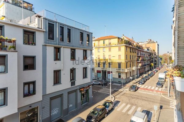 appartamento in affitto a Milano in zona Lorenteggio