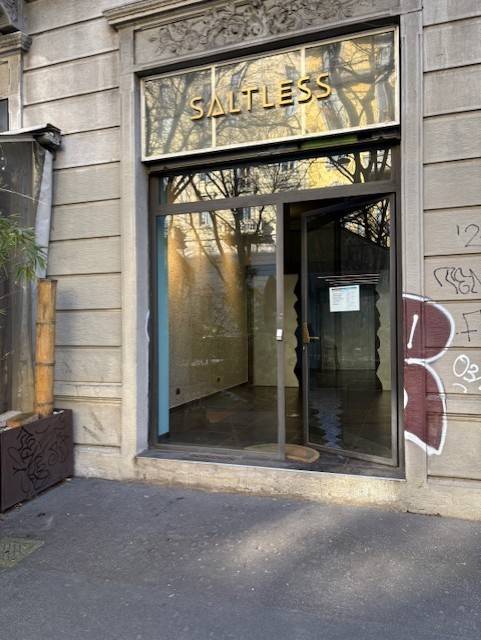 negozio in affitto a Milano in zona Centro Direzionale