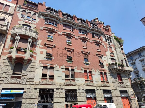 negozio in affitto a Milano in zona Centro Direzionale