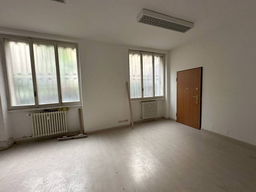 ufficio in affitto a Milano in zona Guastalla