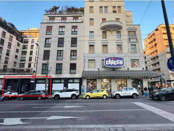 negozio in affitto a Milano in zona Centro Direzionale