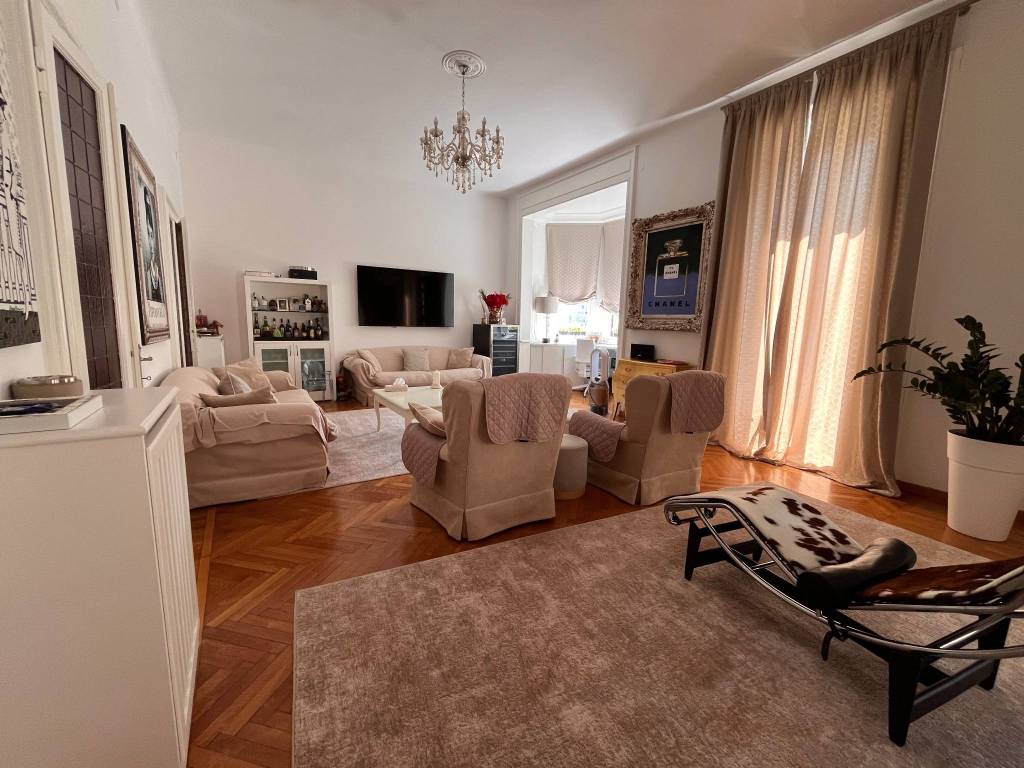 appartamento in affitto a Milano in zona Centro Direzionale