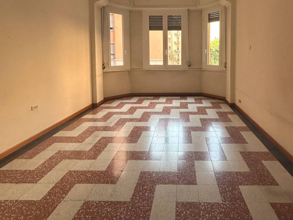 appartamento in affitto a Milano in zona Centro Direzionale