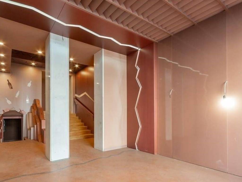 negozio in affitto a Milano in zona Centro Direzionale