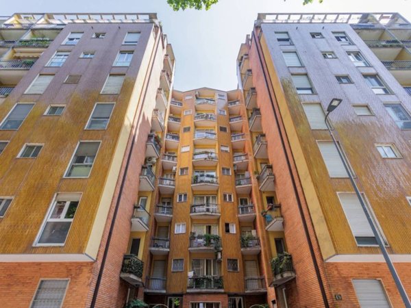 appartamento in affitto a Milano in zona Famagosta
