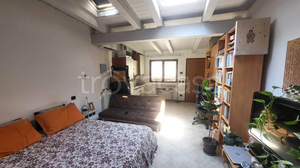 appartamento in affitto a Milano in zona Dergano