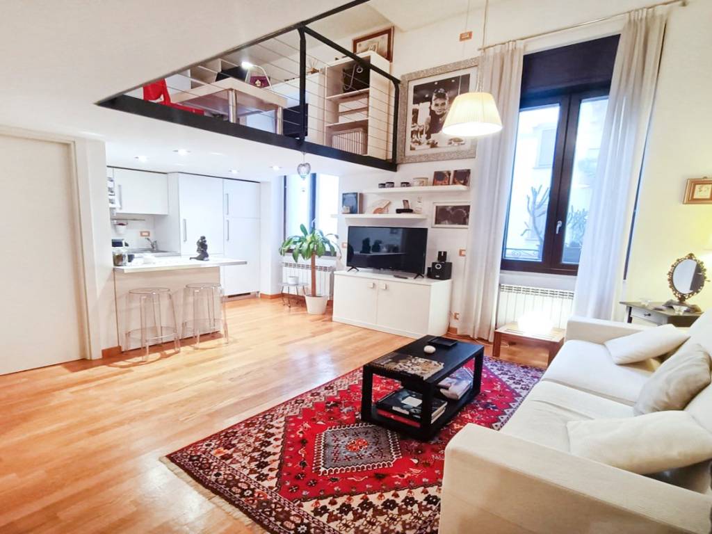 appartamento in affitto a Milano in zona Centro Direzionale