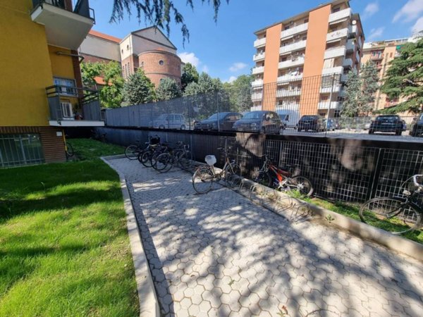 appartamento in affitto a Milano in zona Famagosta