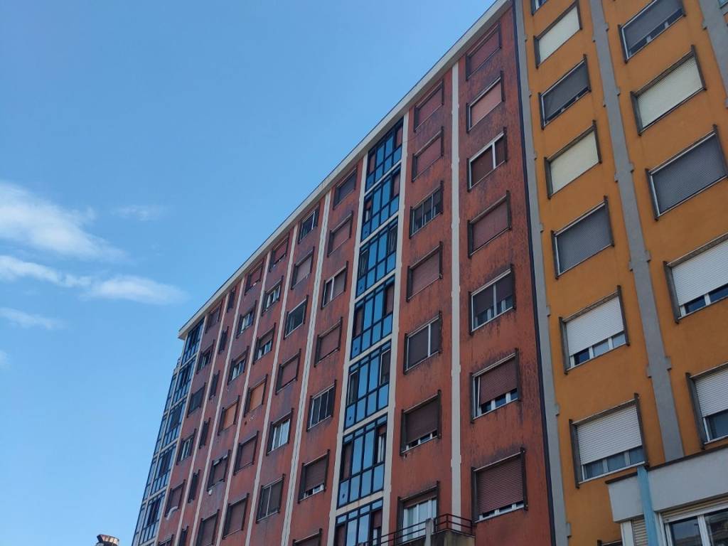 appartamento in affitto a Milano in zona Famagosta