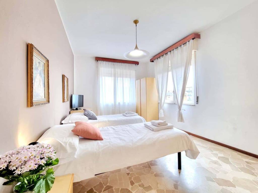appartamento in affitto a Milano in zona Famagosta