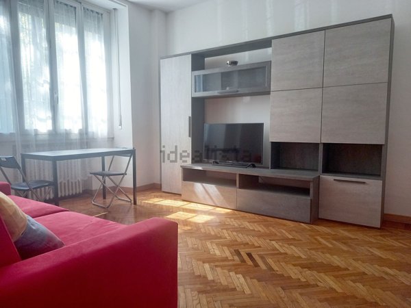 appartamento in affitto a Milano in zona Guastalla