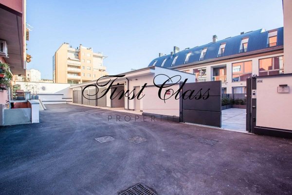 appartamento in affitto a Milano in zona Famagosta