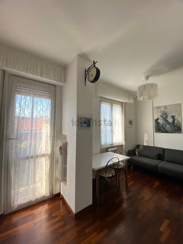 appartamento in affitto a Milano in zona Lorenteggio