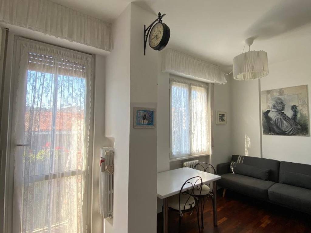appartamento in affitto a Milano in zona Lorenteggio