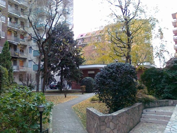 appartamento in affitto a Milano in zona Lorenteggio