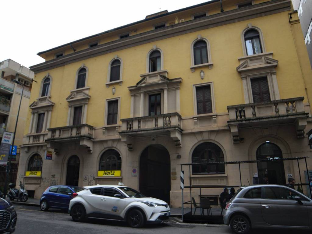 ufficio in affitto a Milano in zona Centro Direzionale