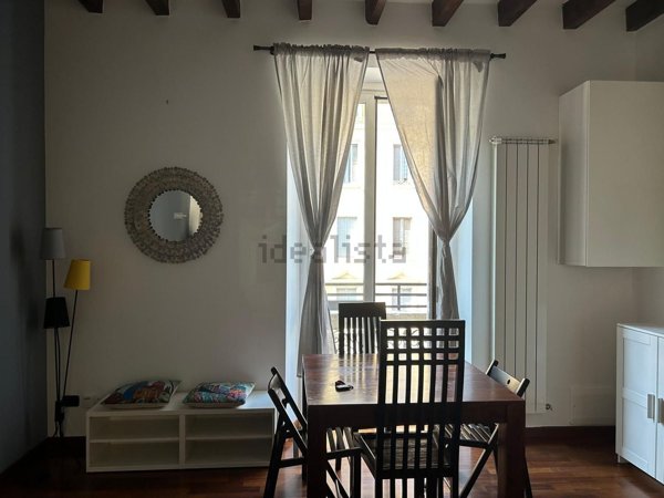 appartamento in affitto a Milano in zona Lorenteggio