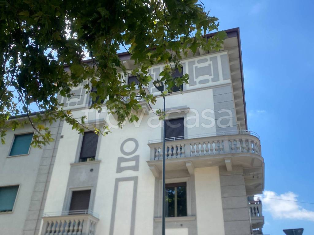 appartamento in affitto a Milano in zona Isola